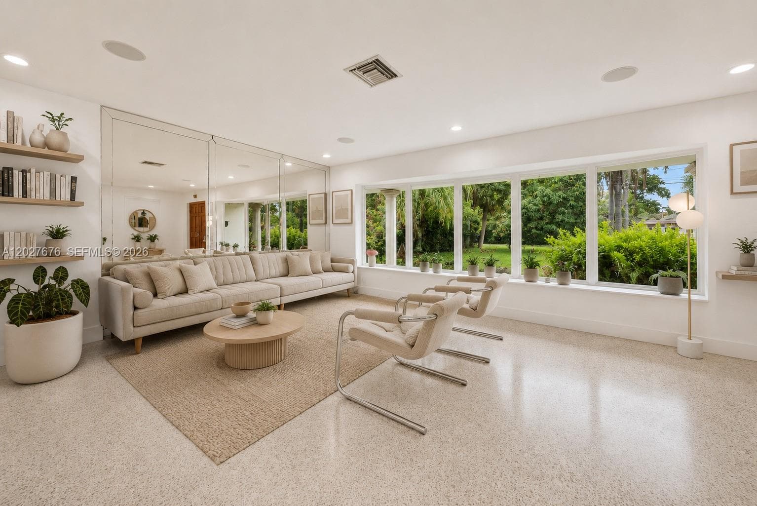 14001 S Biscayne River Dr, Miami, FL 33161 — zdjęcie 2