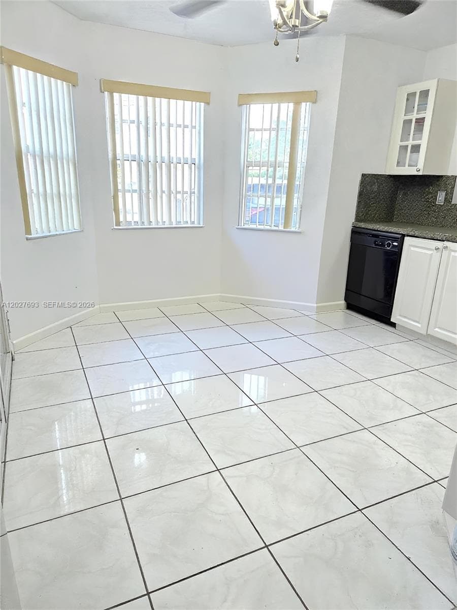 7255 NW 173rd Dr # 801-8, Hialeah, FL 33015 — zdjęcie 4
