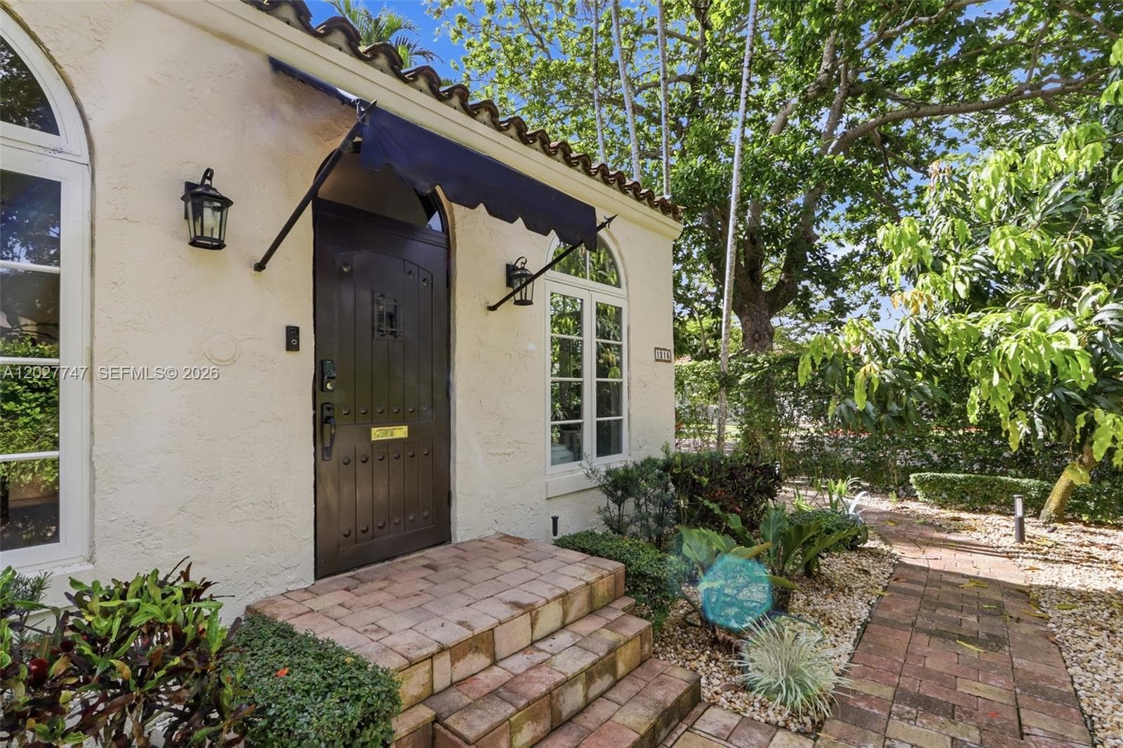 1215 Madrid St, Coral Gables, FL 33134 — zdjęcie 3