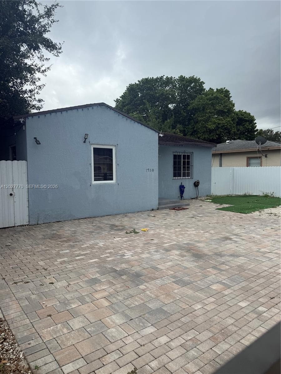 1750 NW 55th Ter, Miami, FL 33142 — zdjęcie 5