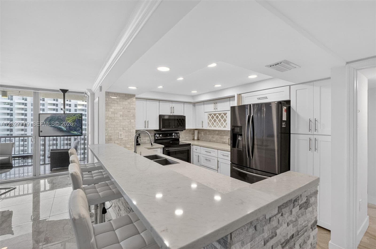 2655 Collins Ave # 1407, Miami Beach, FL 33140 — zdjęcie 2