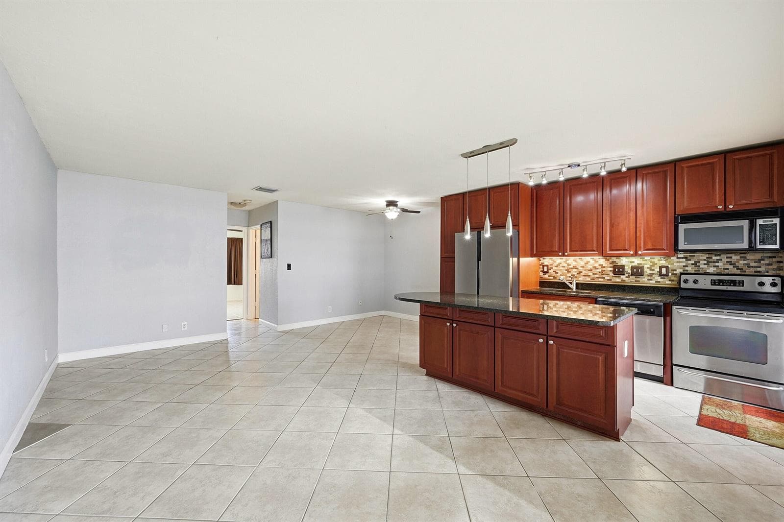 2881 NE 32nd Street # 118, Fort Lauderdale, FL 33306 — zdjęcie 3