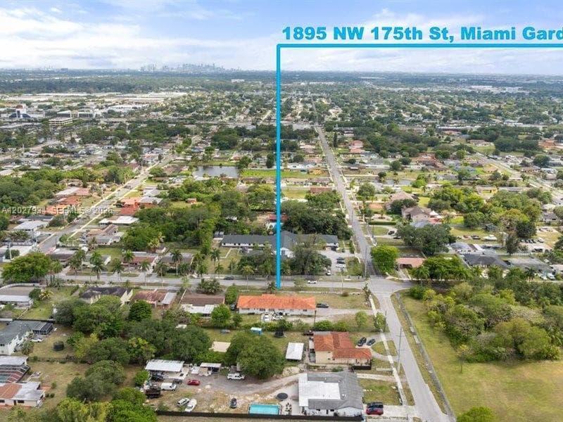 1895 NW 175th St, Miami Gardens, FL 33056 — zdjęcie 4