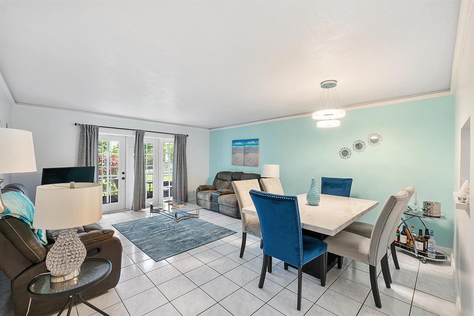 219 NE 14th Avenue # 107, Hallandale Beach, FL 33009 — zdjęcie 3