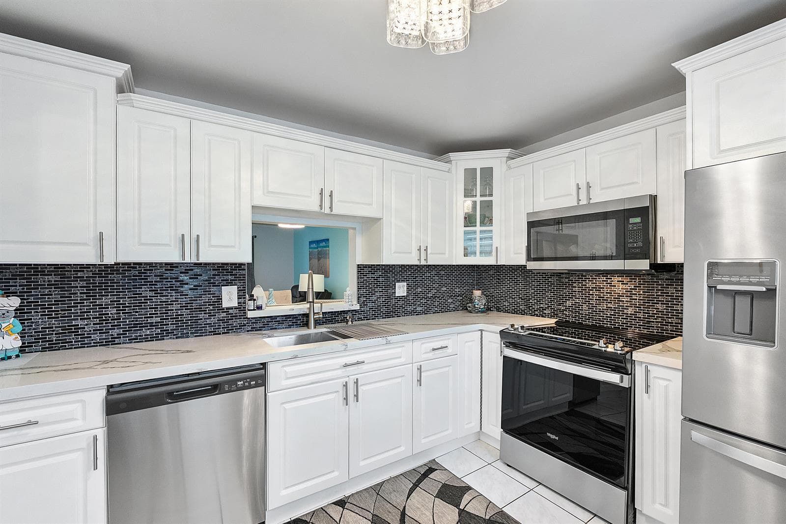 219 NE 14th Avenue # 107, Hallandale Beach, FL 33009 — zdjęcie 5