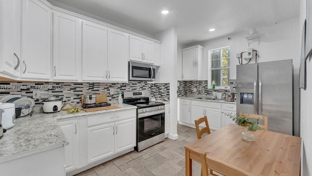 242 SW 15th Ave, Miami, FL 33135 — zdjęcie 4