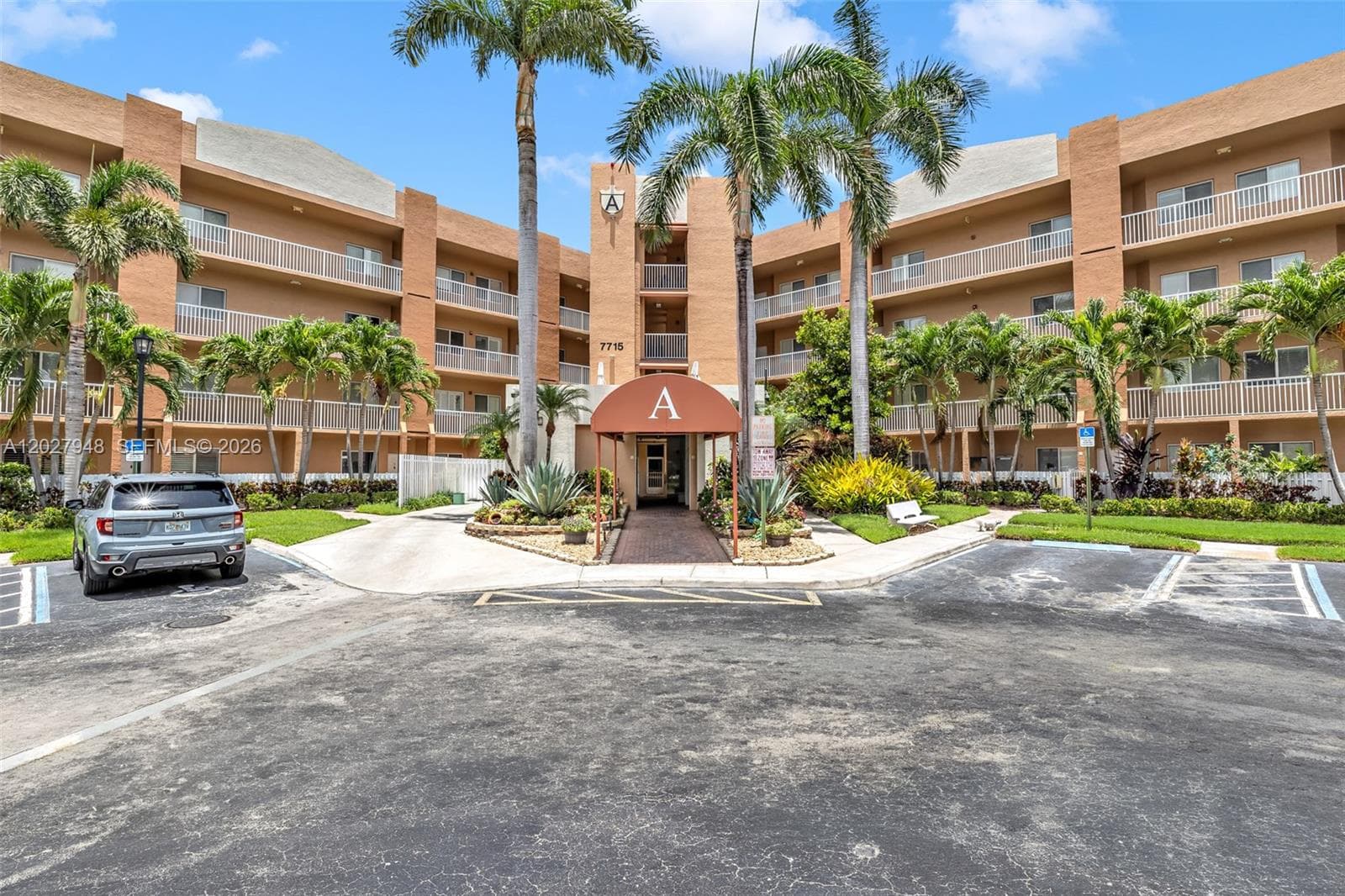 7715 Yardley Dr # 106, Tamarac, FL 33321 — zdjęcie 3