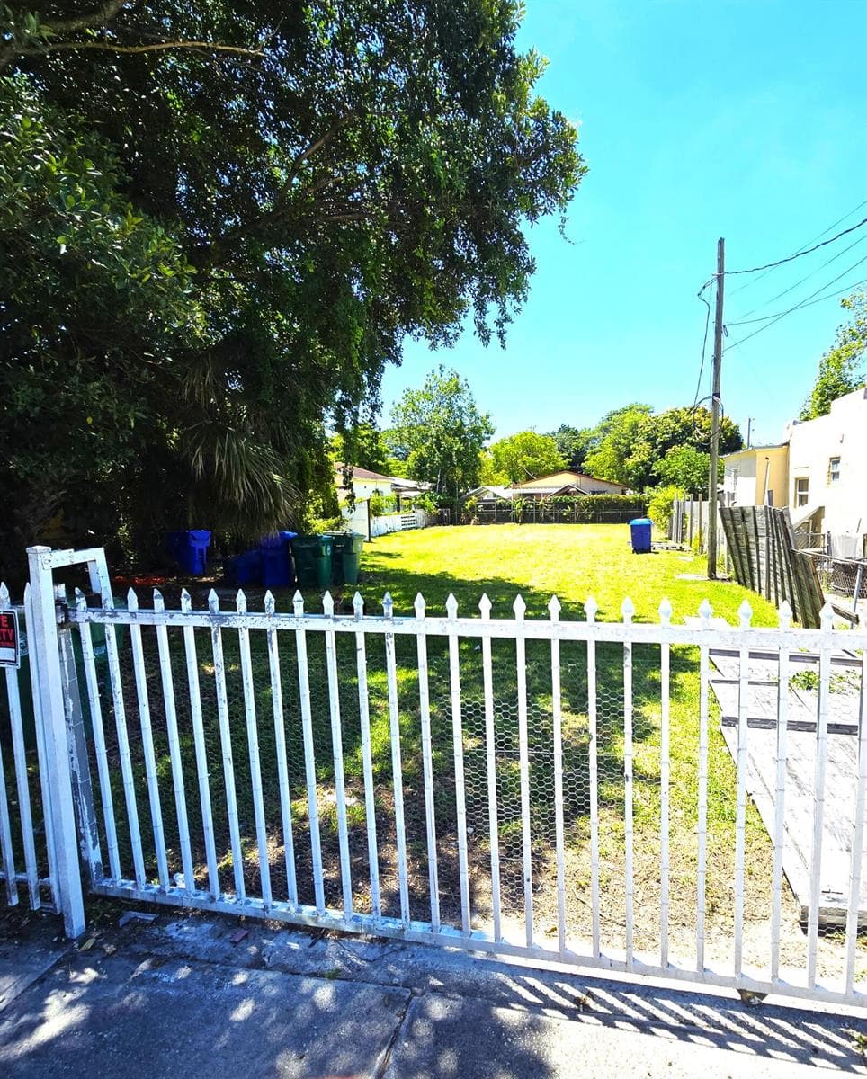 1252 NW 35th Street, Miami, FL 33142 — zdjęcie 2