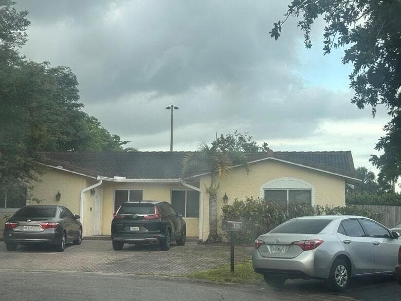 8362 NW 23rd Manor, Coral Springs, FL 33065 — zdjęcie 4