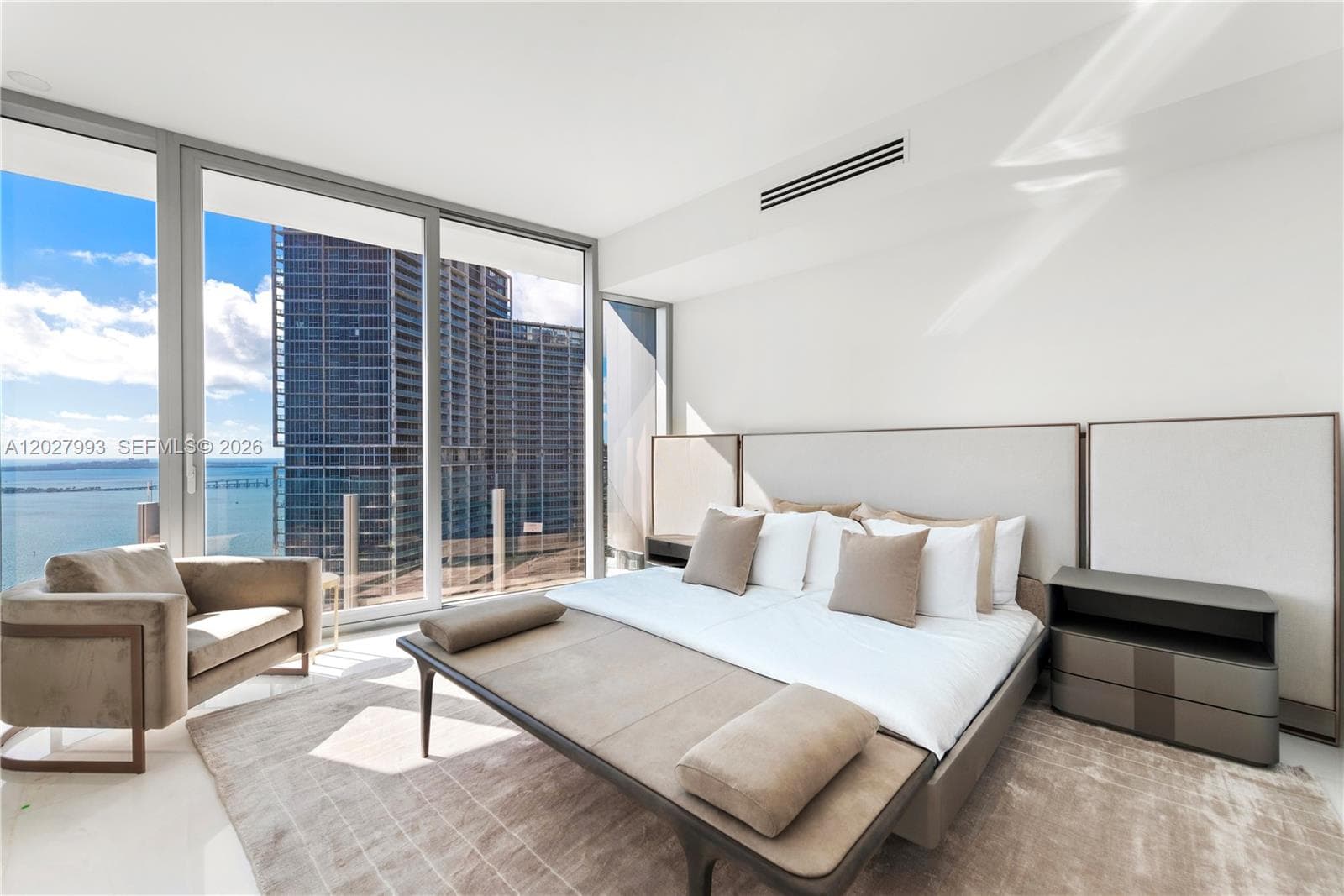 300 Biscayne Boulevard Way # 3905W, Miami, FL 33131 — zdjęcie 2