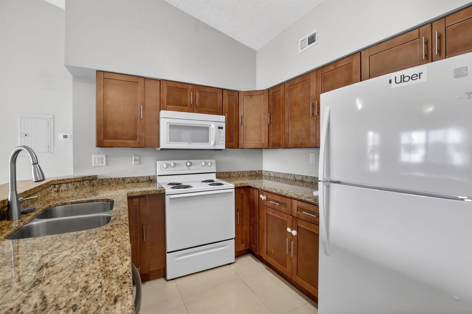 2445 SW 18th Terrace # 922, Fort Lauderdale, FL 33315 — zdjęcie 4