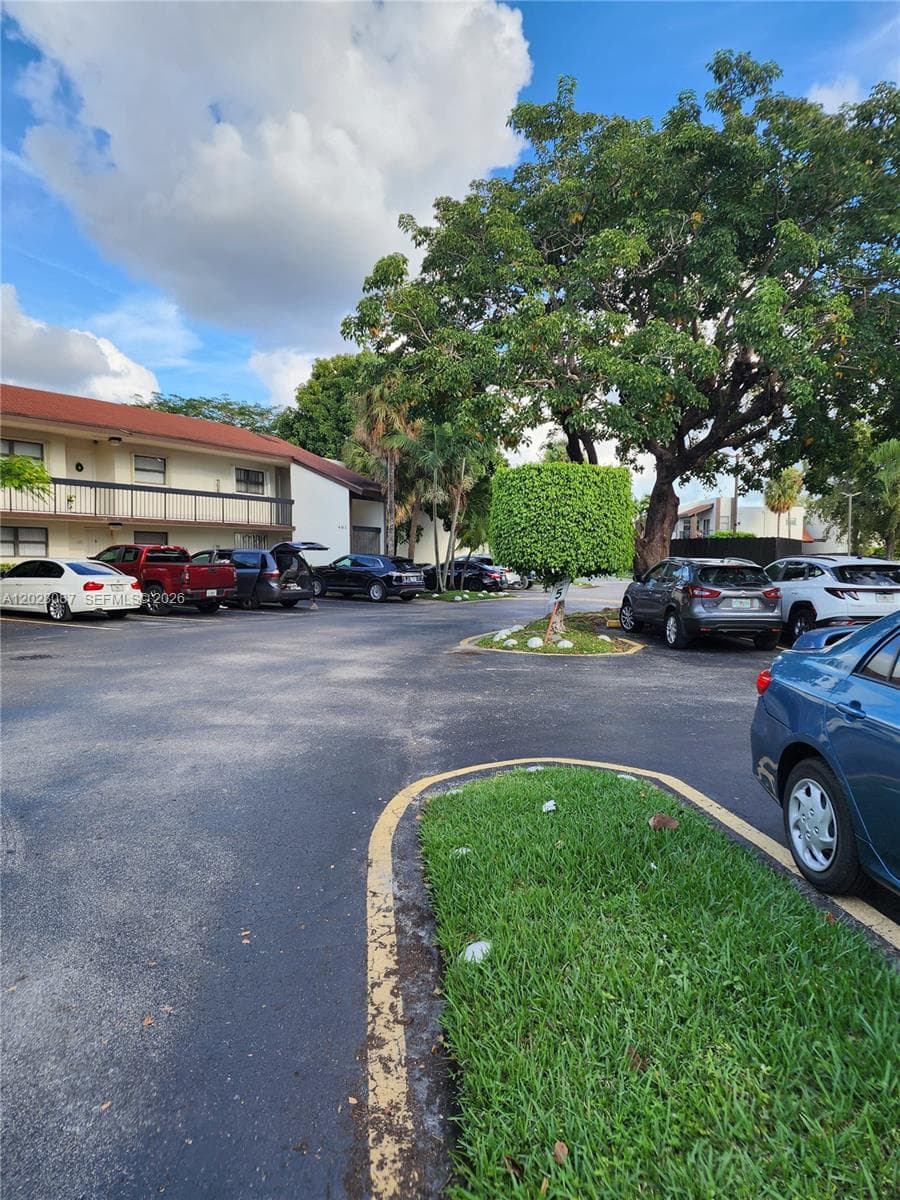 461 NW 107 Ave # 102, Miami, FL 33172 — zdjęcie 2