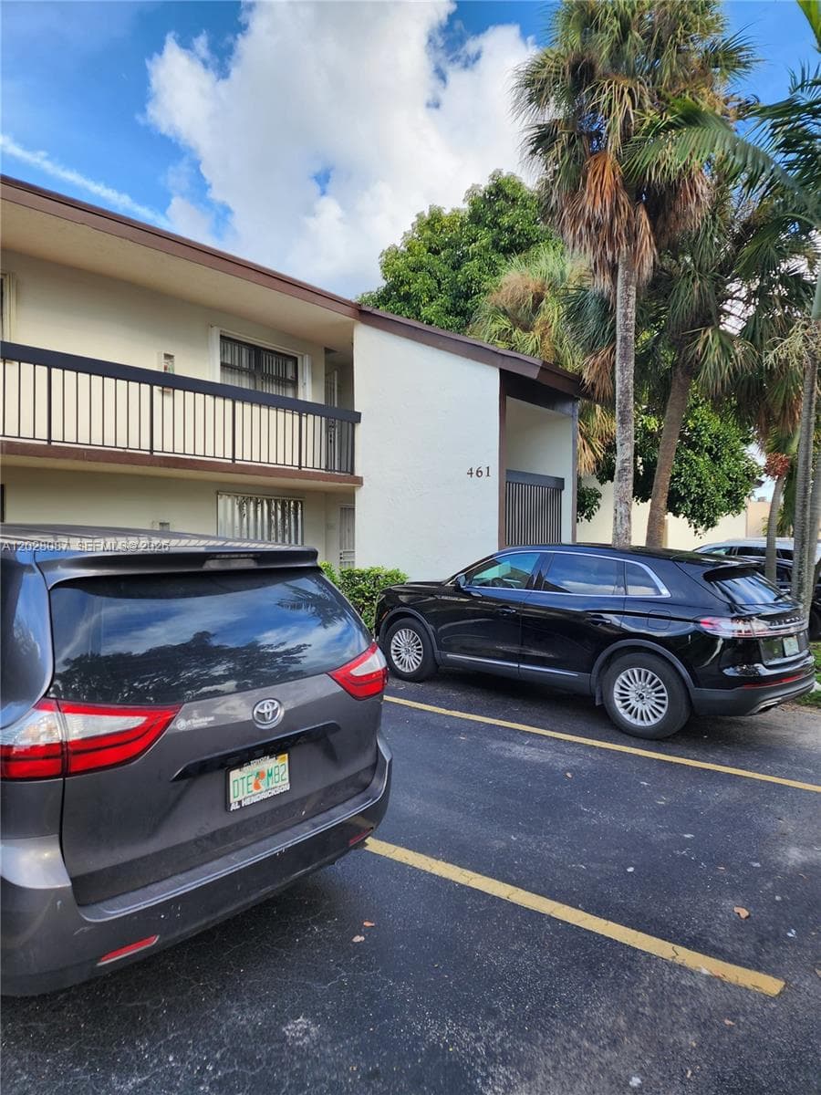 461 NW 107 Ave # 102, Miami, FL 33172 — zdjęcie 5