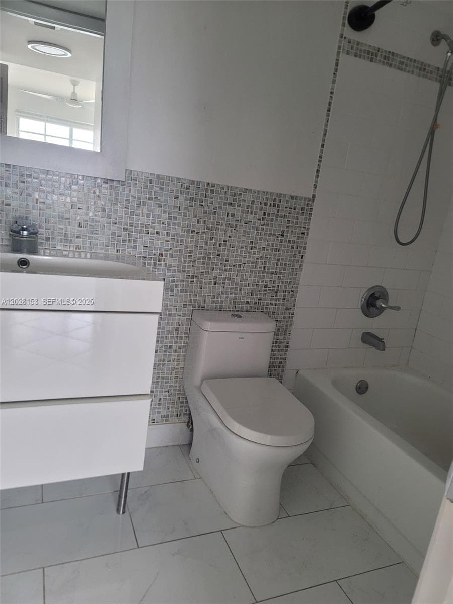2600 Collins Ave # 411, Miami Beach, FL 33140 — zdjęcie 5