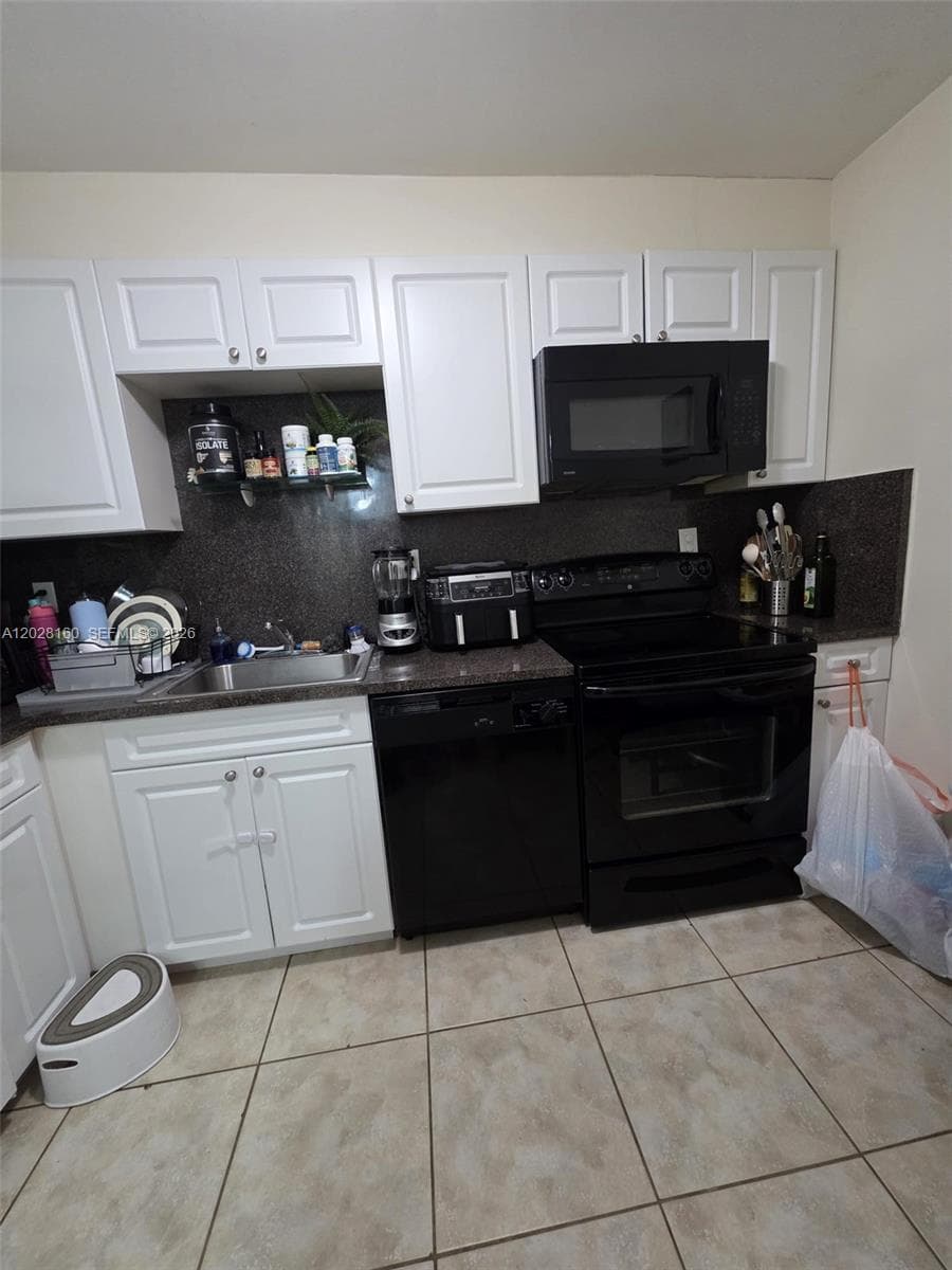 450 Commodore Dr # 108, Plantation, FL 33325 — zdjęcie 3