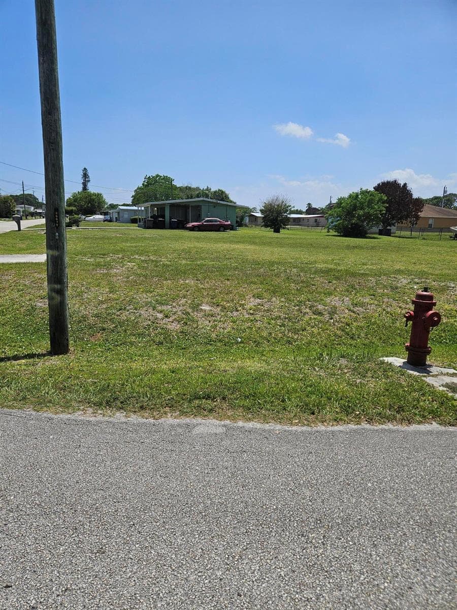 1909 N 16th Street, Fort Pierce, FL 34950 — zdjęcie 2