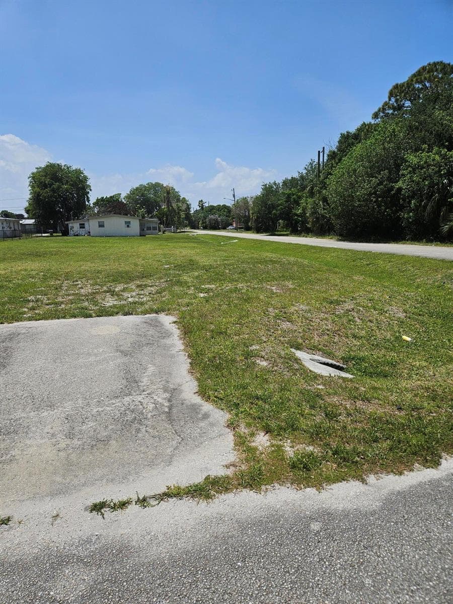 1909 N 16th Street, Fort Pierce, FL 34950 — zdjęcie 4
