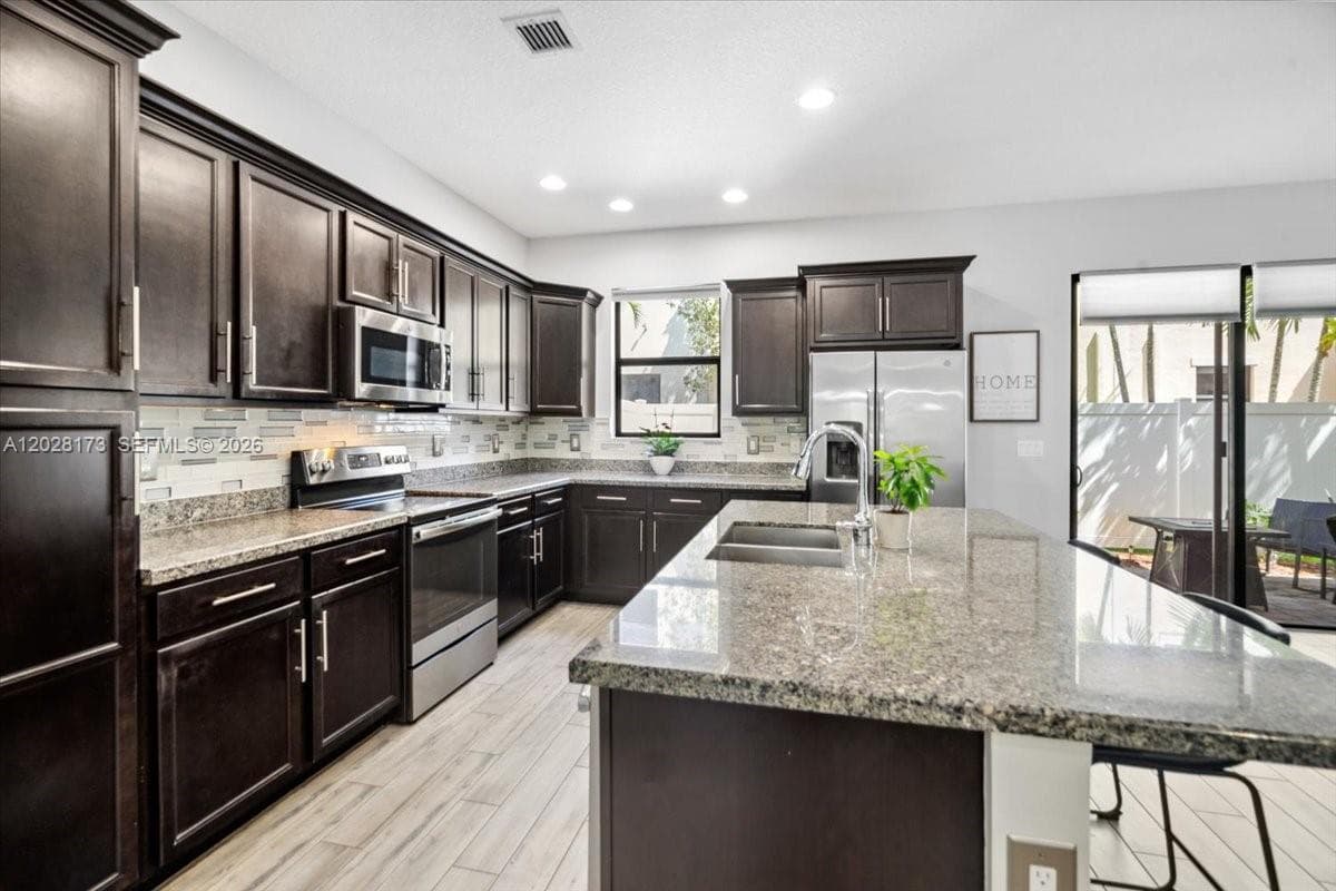 20975 NW 1st Ct, Pembroke Pines, FL 33029 — zdjęcie 4