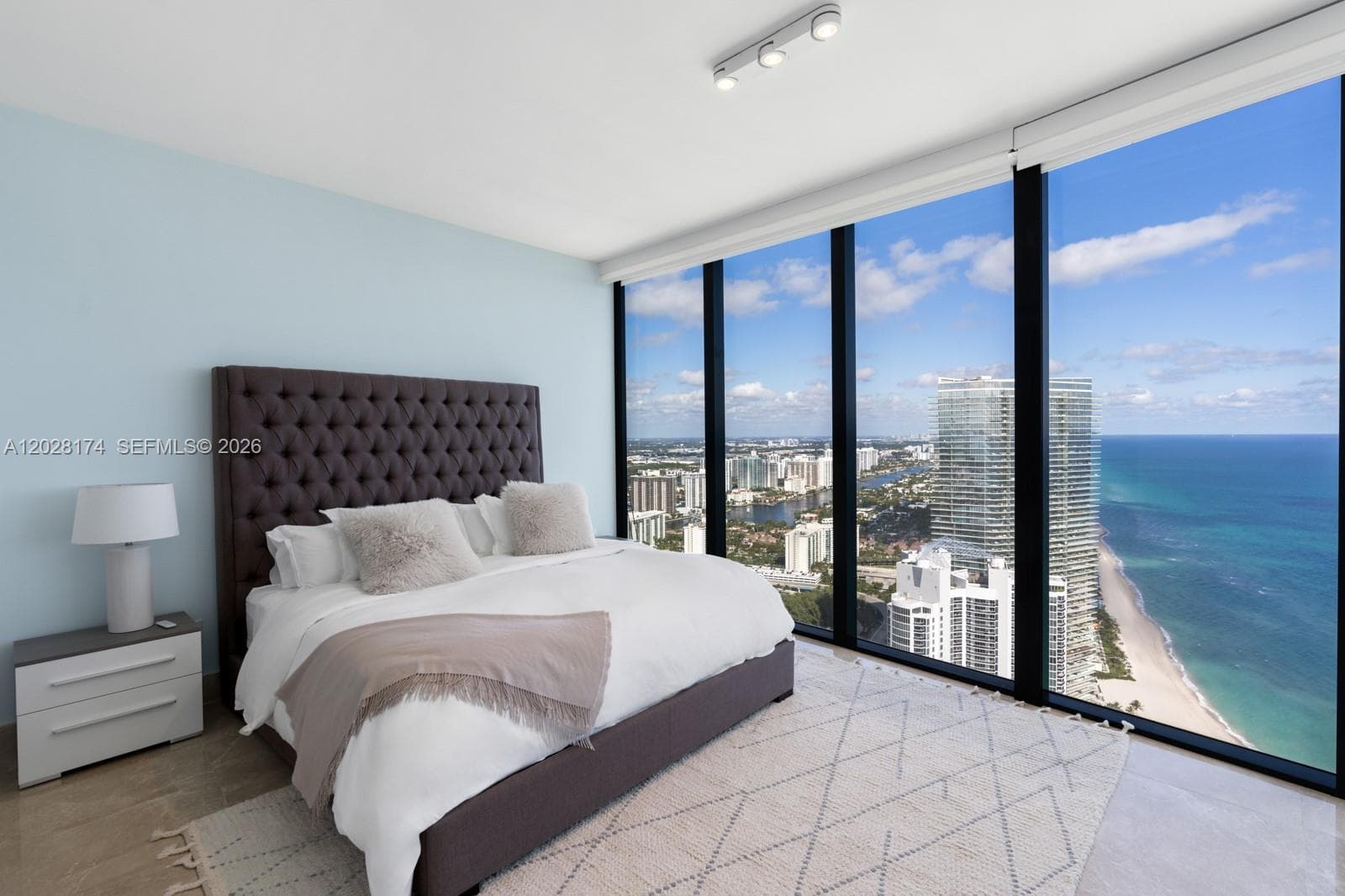 18555 Collins Ave # 5105, Sunny Isles Beach, FL 33160 — zdjęcie 3