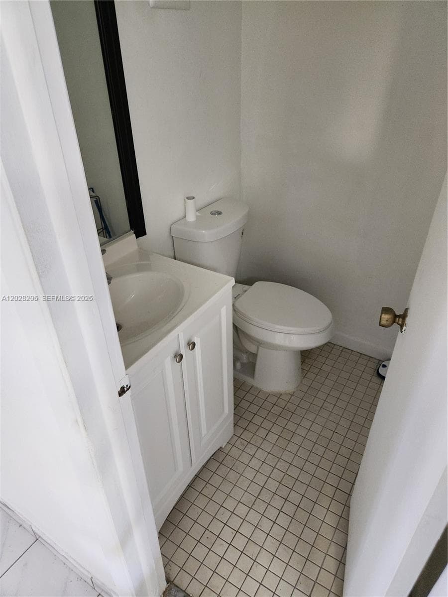 9430 SW 170th St # 302, Palmetto Bay, FL 33157 — zdjęcie 2