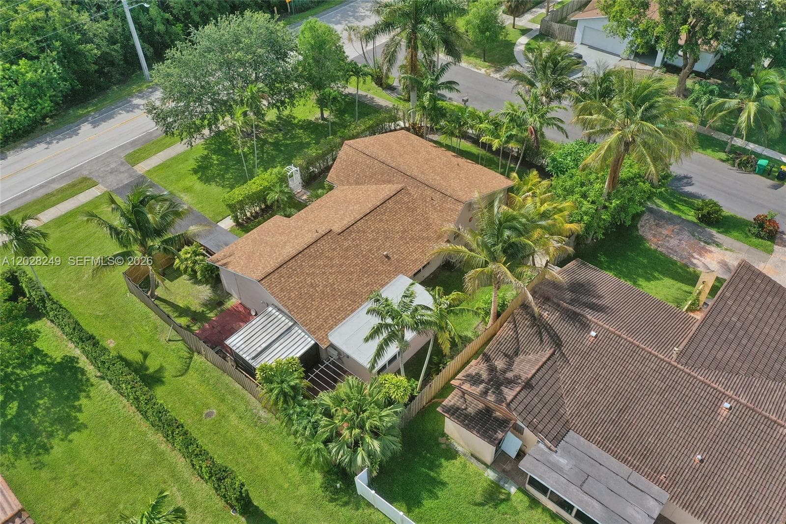 417 SE 4th St, Dania Beach, FL 33004 — zdjęcie 2