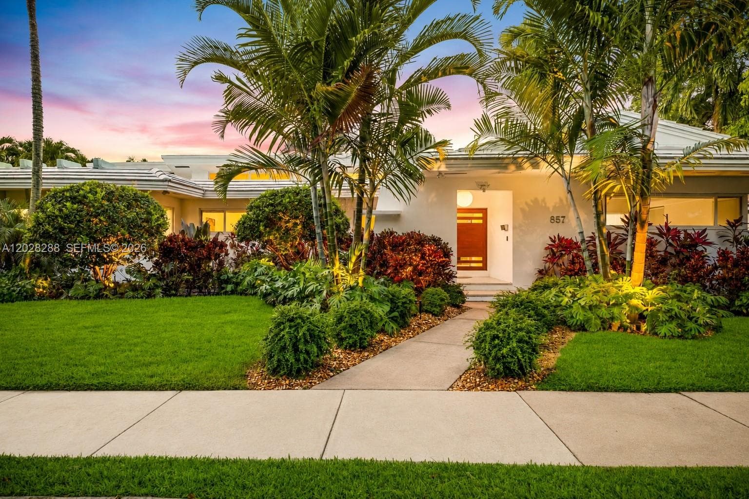 857 NE 98th St, Miami Shores, FL 33138 — zdjęcie 3