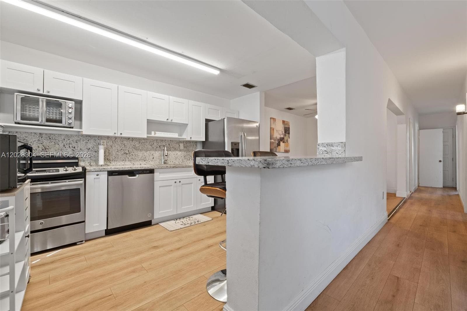 2453 SW 17th St, Miami, FL 33145 — zdjęcie 5
