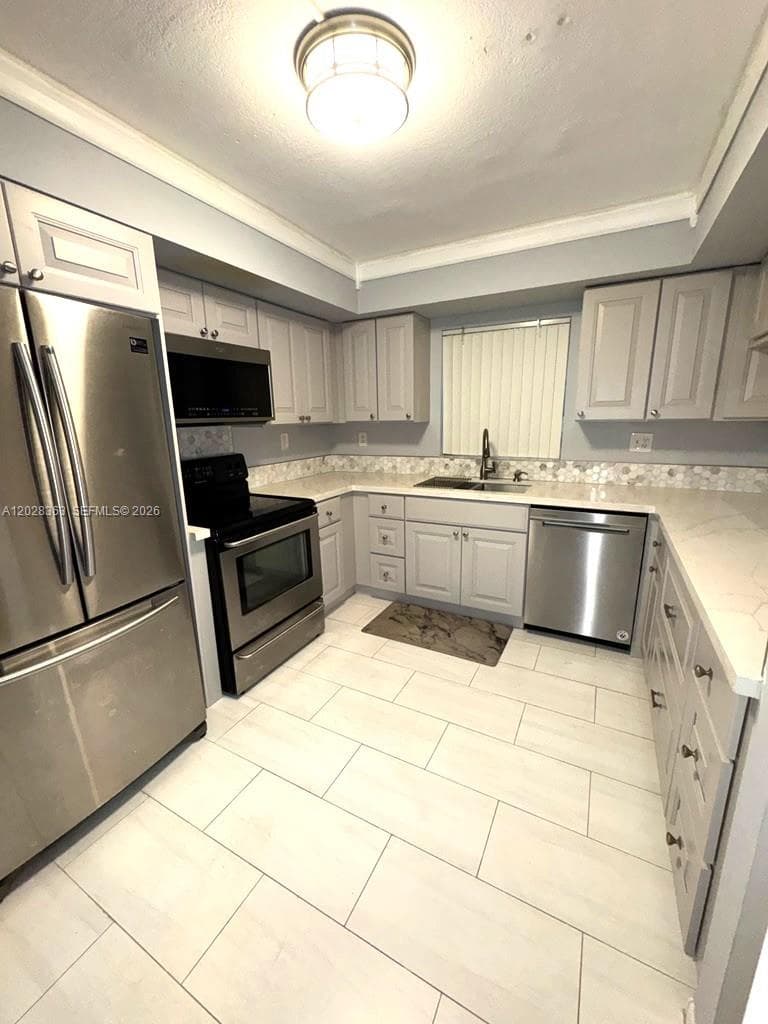 3263 NW 44th St # 2, Oakland Park, FL 33309 — zdjęcie 3