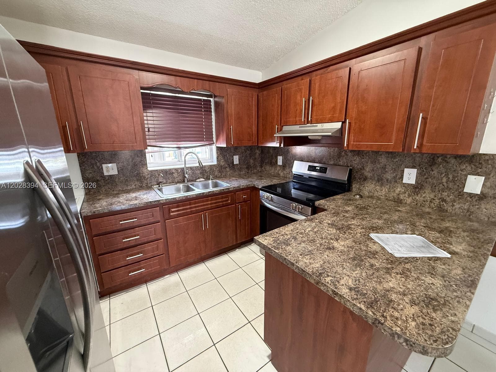 2212 W 74th St # 201-28, Hialeah, FL 33016 — zdjęcie 2