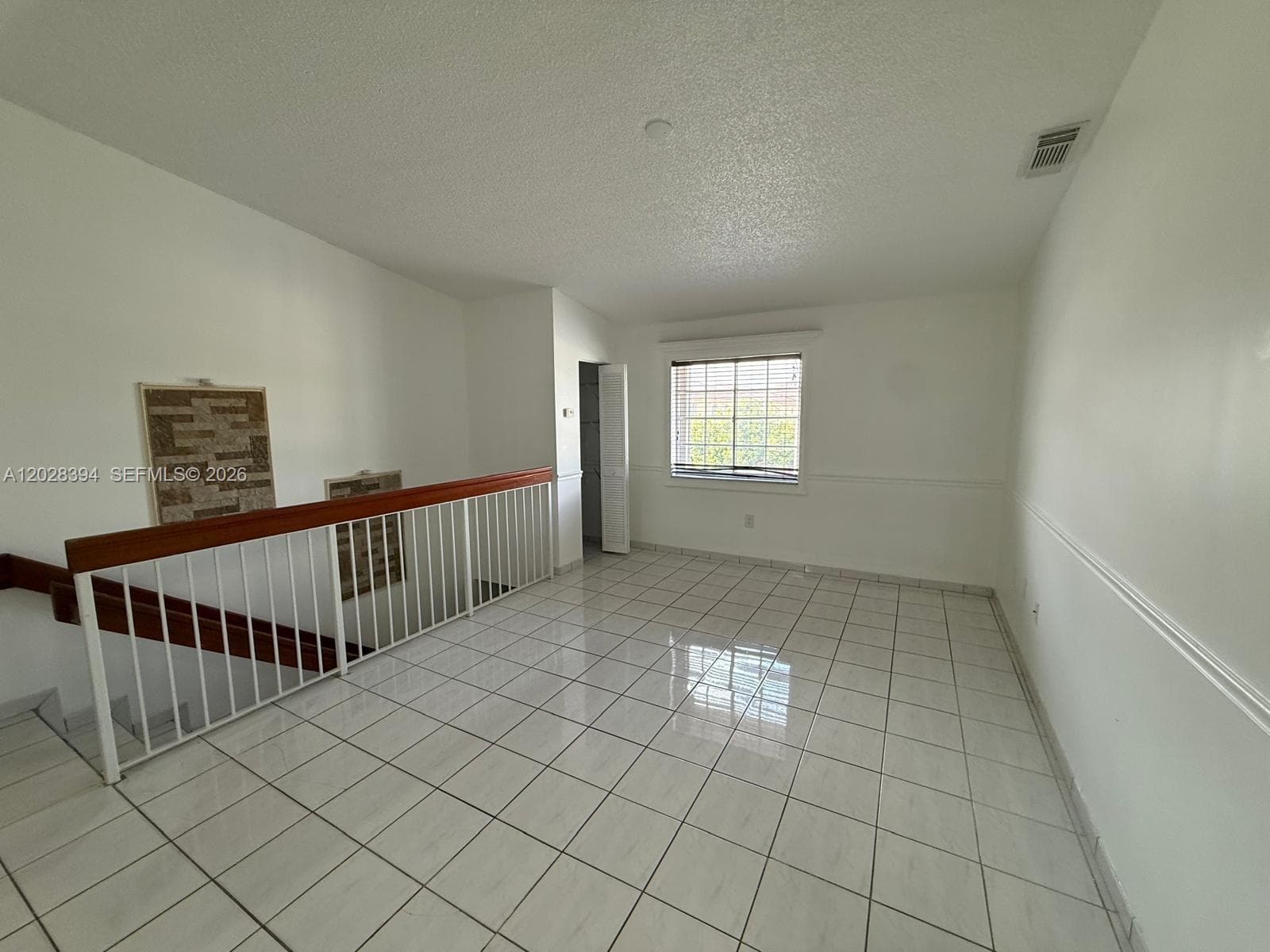 2212 W 74th St # 201-28, Hialeah, FL 33016 — zdjęcie 5