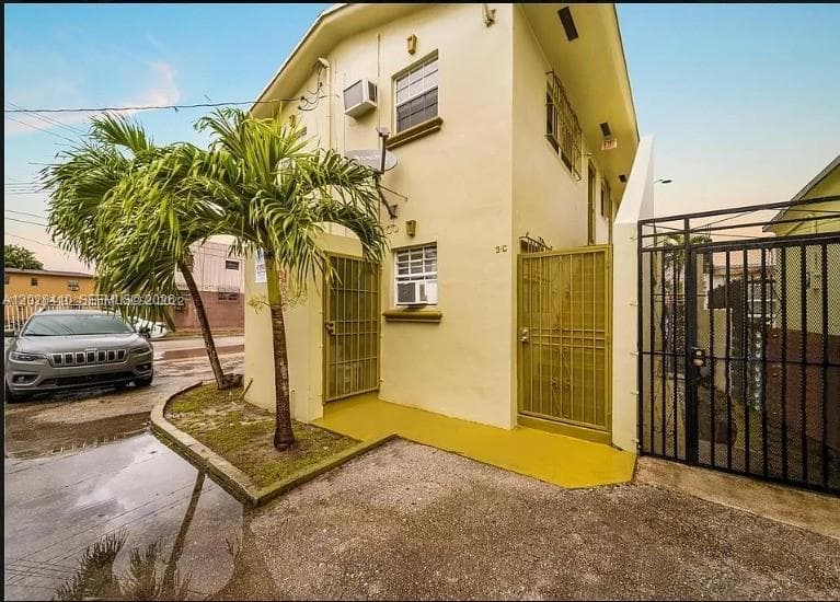 1500 NW 69th Ter, Miami, FL 33147 — zdjęcie 5