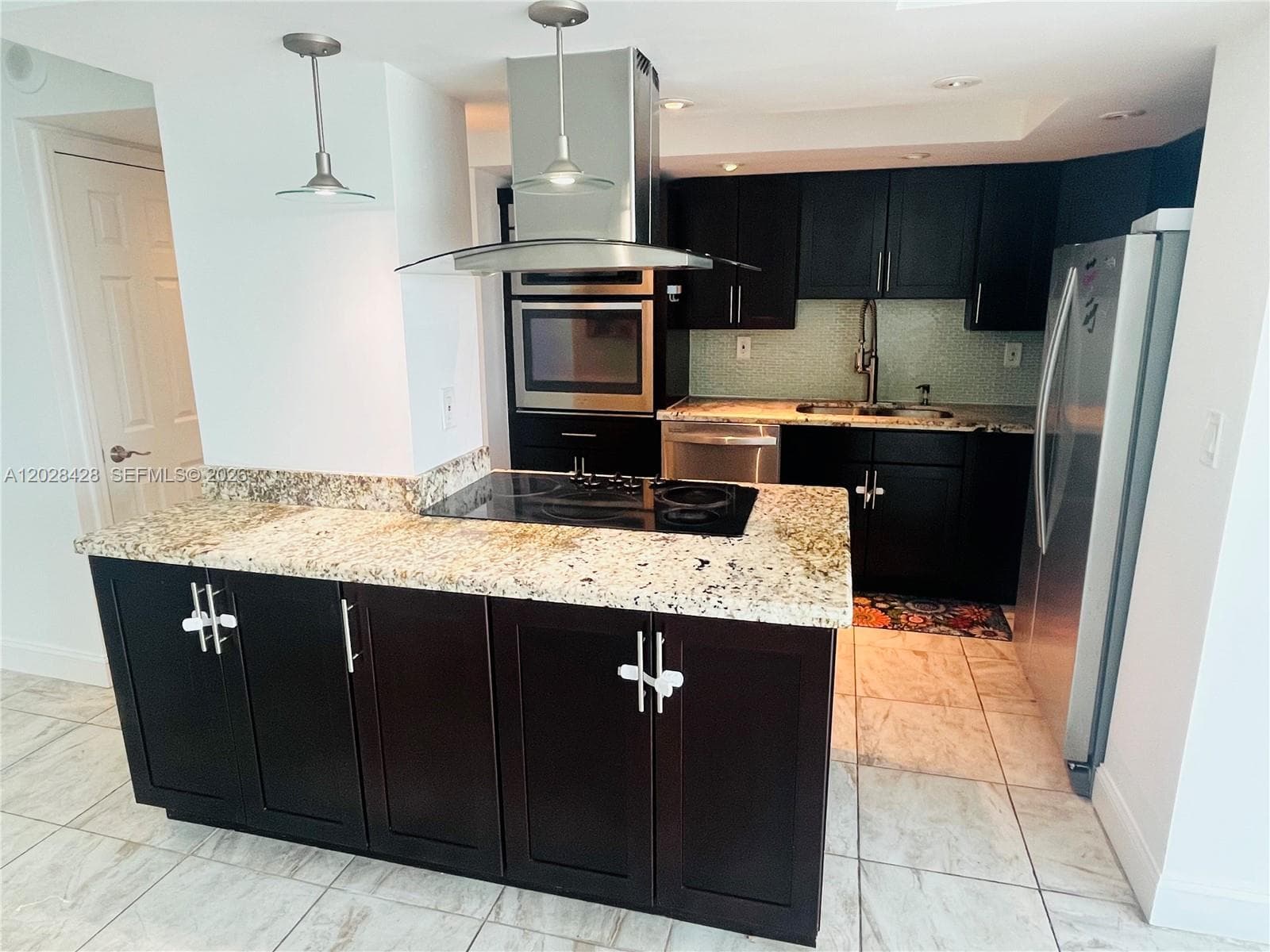 2655 Collins Ave # 602, Miami Beach, FL 33140 — zdjęcie 3