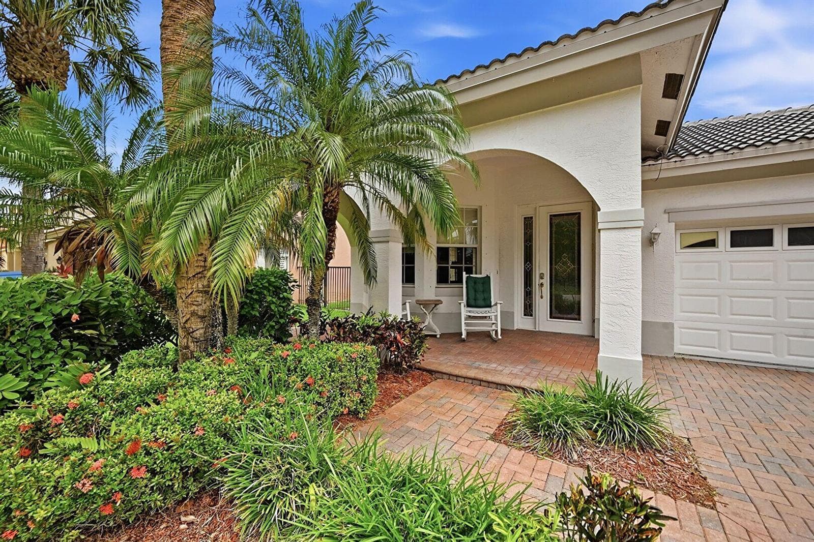 310 Venice Boulevard, Royal Palm Beach, FL 33411 — zdjęcie 2