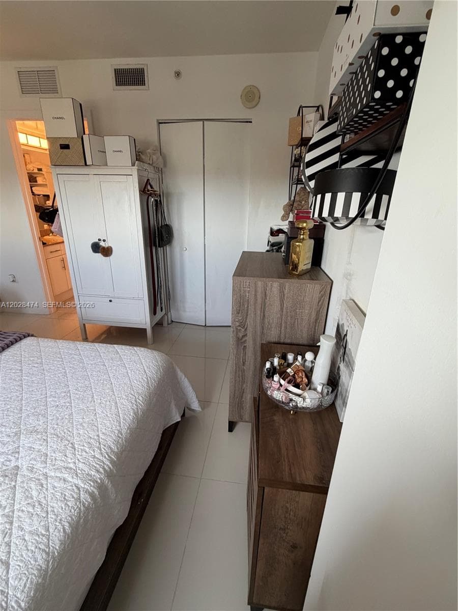 1871 NW S River Dr # 1502, Miami, FL 33125 — zdjęcie 5