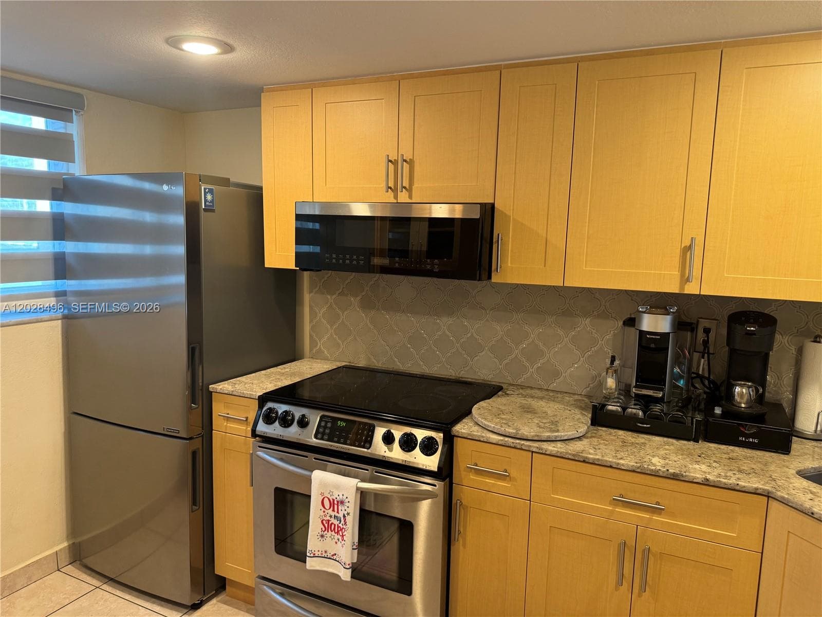 7033 NW 169th St, Hialeah, FL 33015 — zdjęcie 2