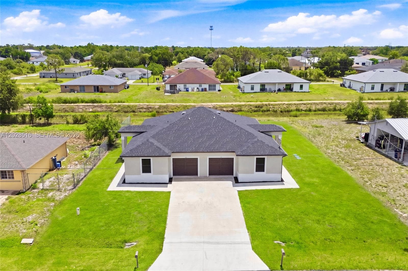 225/227 Hightower AVE S, Lehigh Acres, FL 33973 — zdjęcie 3