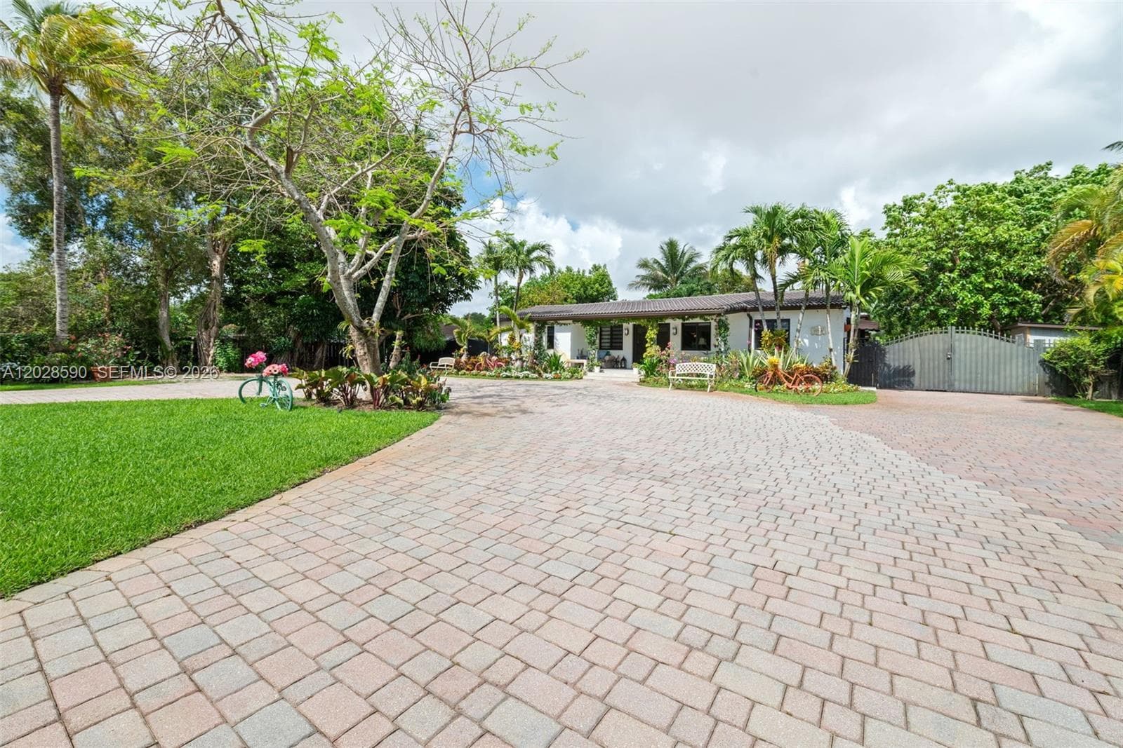 13700 N Miami Ave, Miami, FL 33168 — zdjęcie 2
