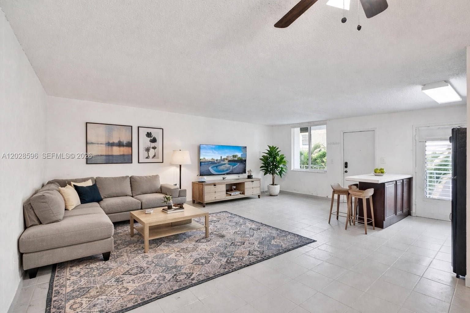 7133 Bay Dr # 305, Miami Beach, FL 33141 — zdjęcie 2