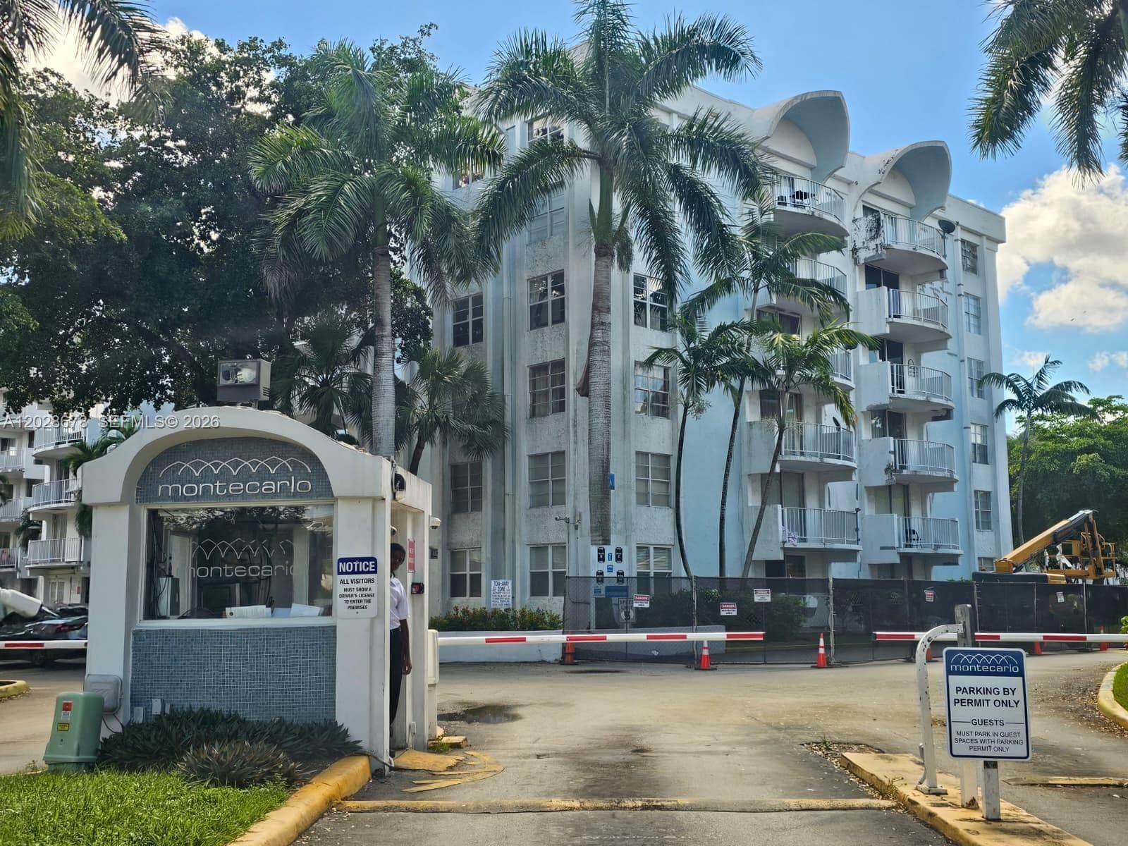 492 NW 165th St Rd # C-211, Miami, FL 33169 — zdjęcie 2
