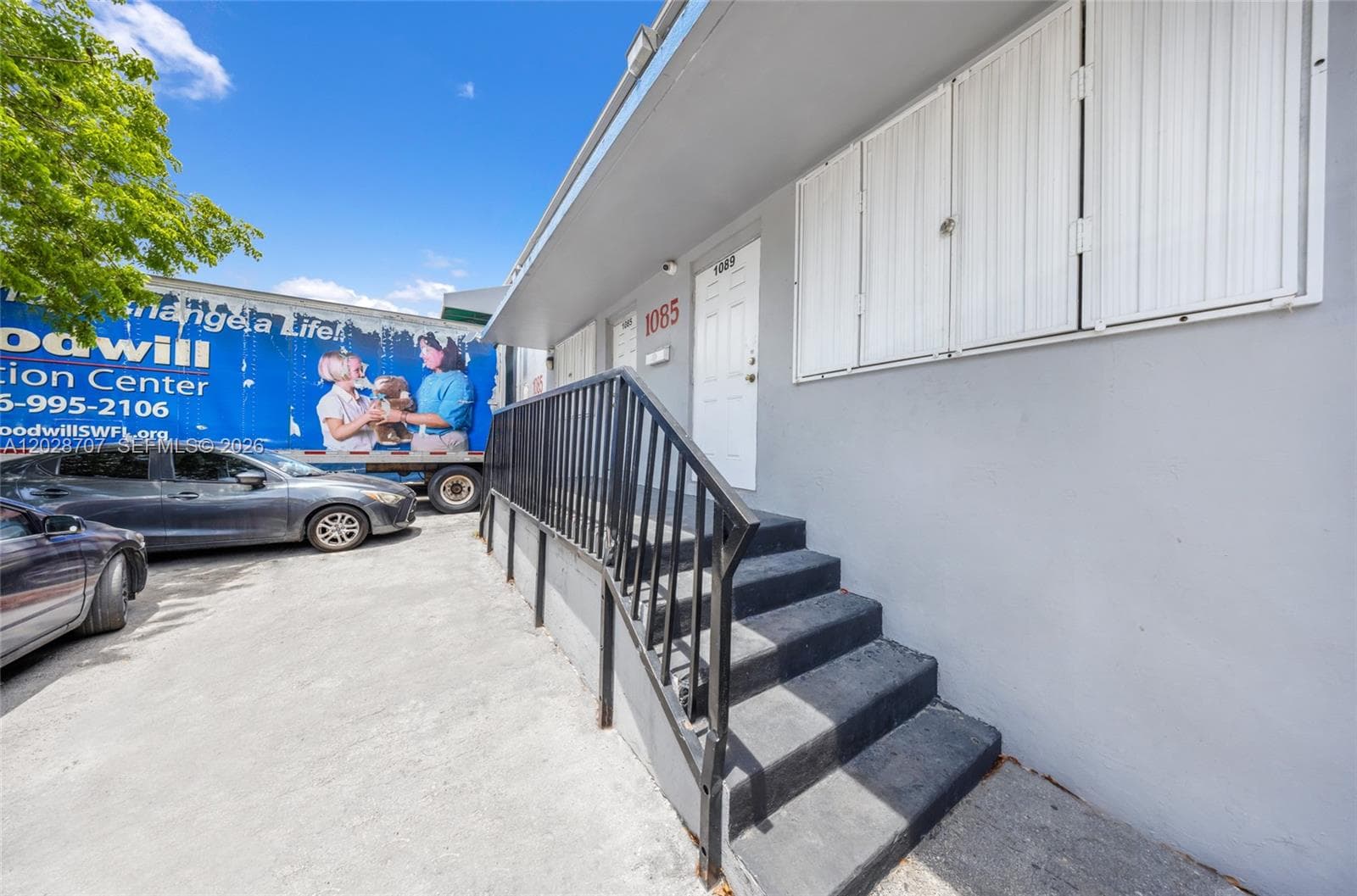 1085 E 27th St, Hialeah, FL 33013 — zdjęcie 5