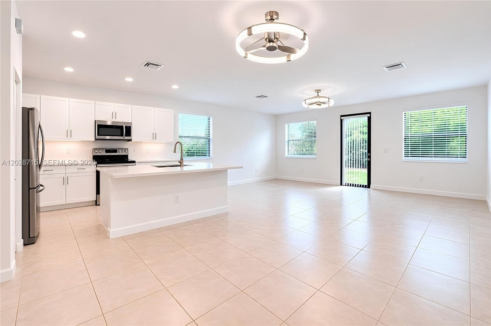 3448 W 110th Ter, Hialeah, FL 33018 — zdjęcie 3