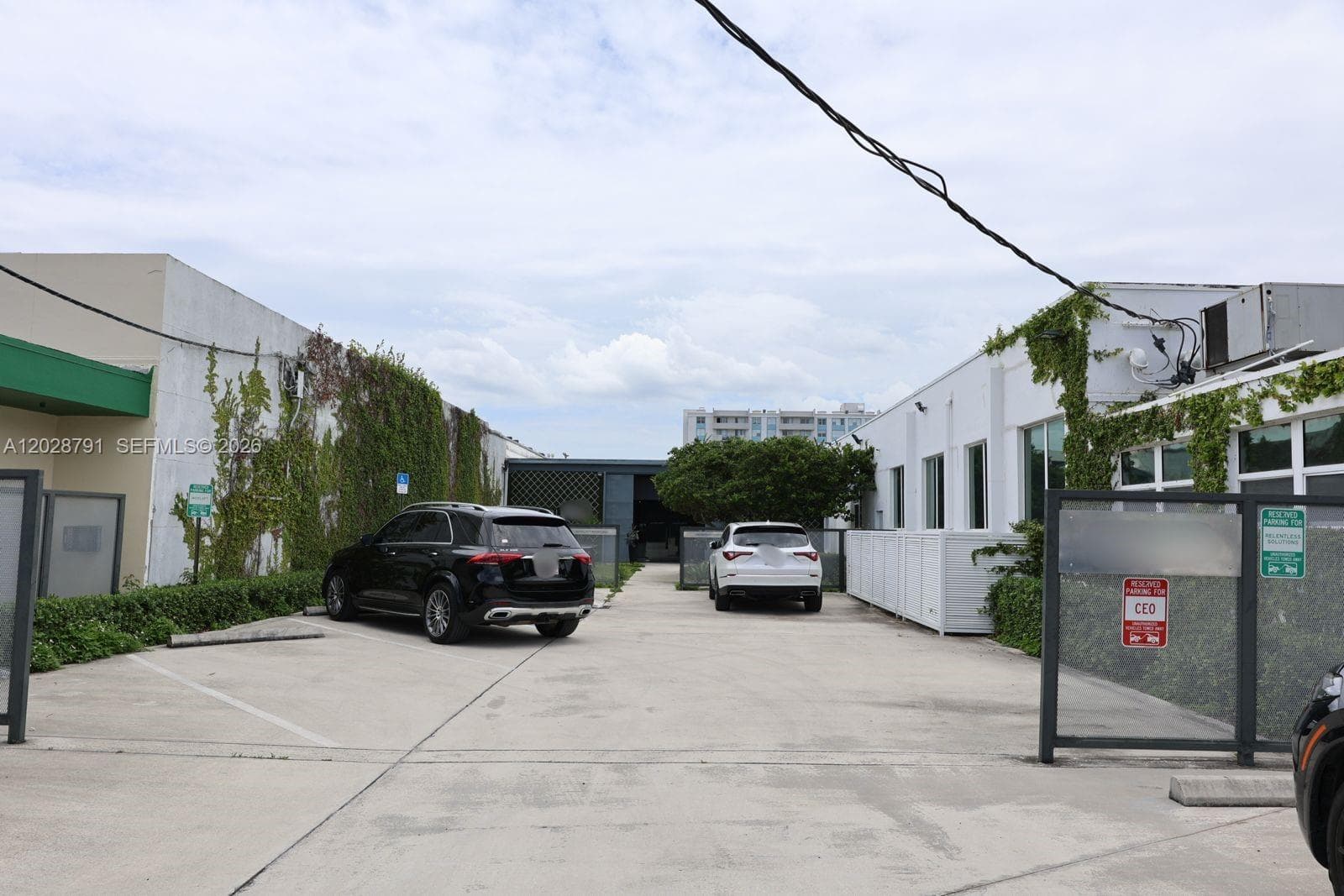 1810 NE 144th St, North Miami, FL 33181 — zdjęcie 2