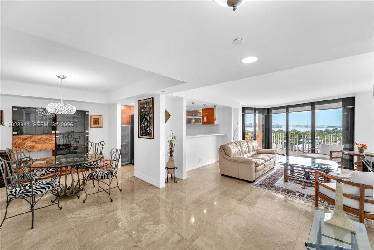 2000 Towerside Ter # 908, Miami, FL 33138 — zdjęcie 5