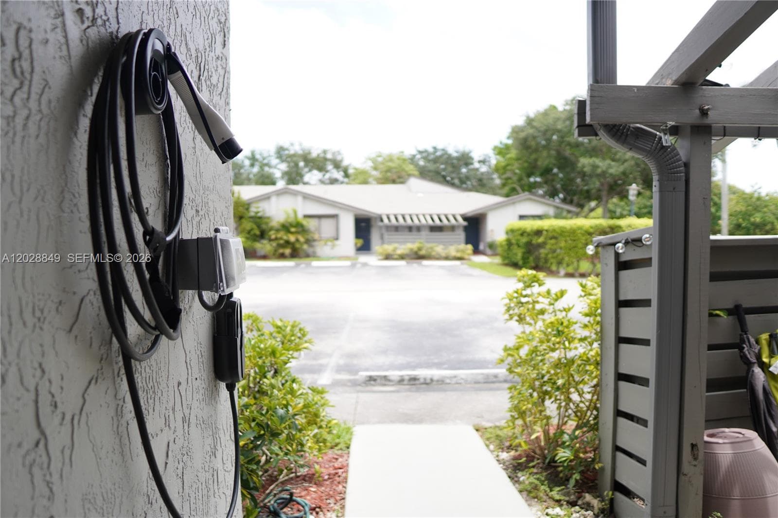 453 Lakeview Dr # 2, Weston, FL 33326 — zdjęcie 3