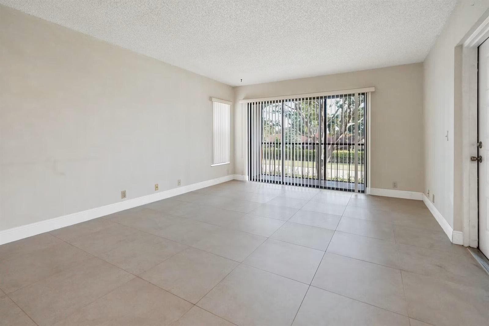 802 Sky Pine Way # E2, FL 33415 — zdjęcie 3