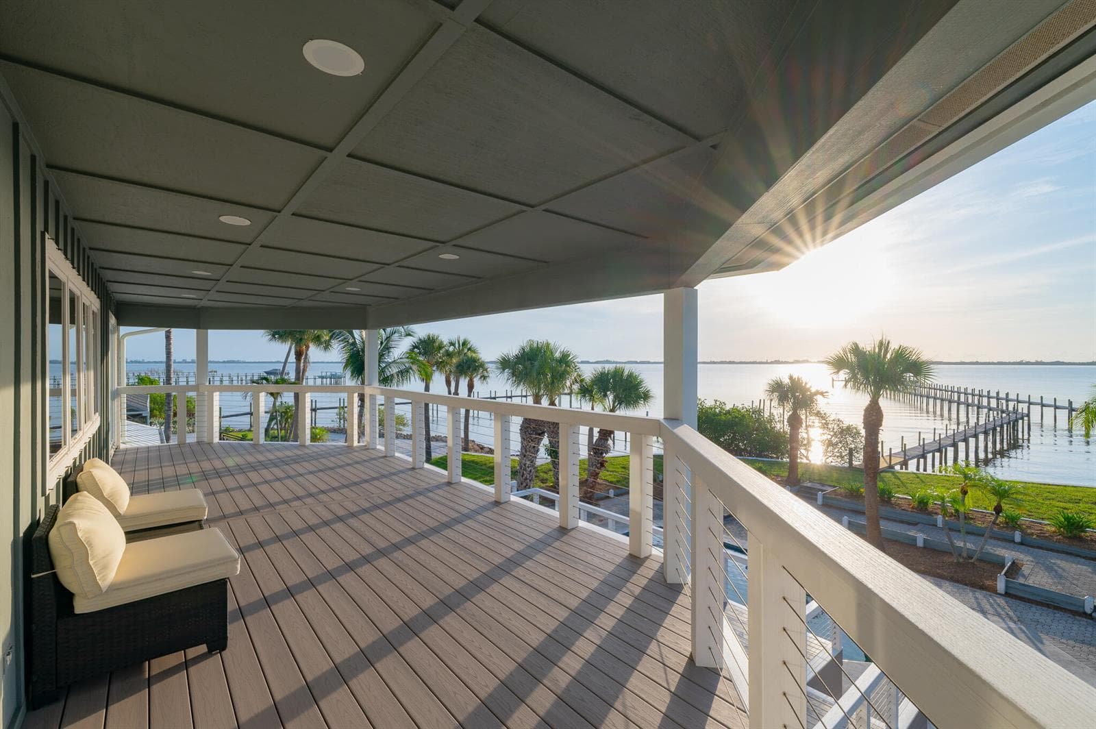 114 N SEWALLS POINT Road, Sewalls Point, FL 34996 — zdjęcie 4