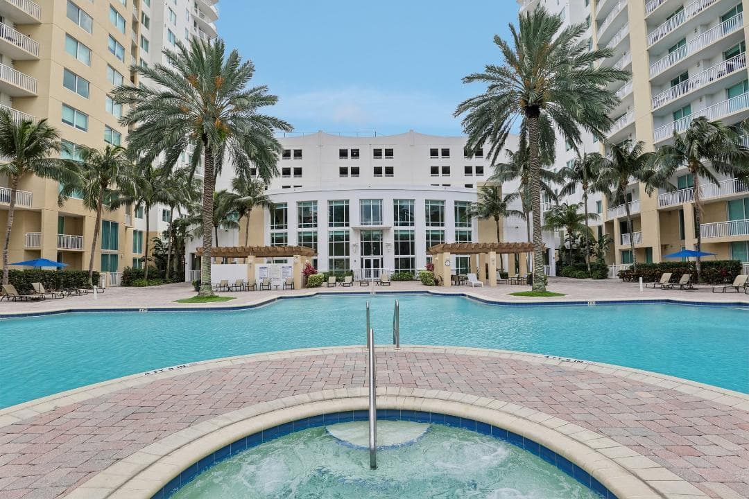 1755 E Hallandale Beach Boulevard # 1207 E, Hallandale Beach, FL 33009 — zdjęcie 2