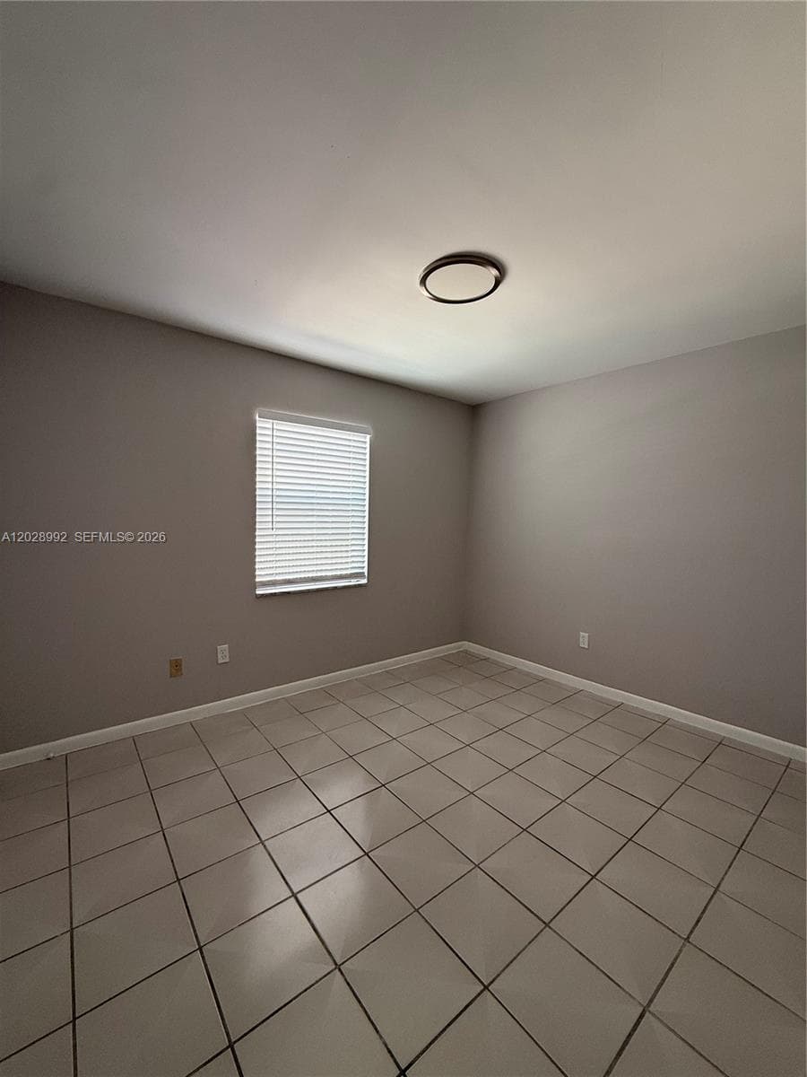 6820 W Flagler St # 407, Miami, FL 33144 — zdjęcie 2