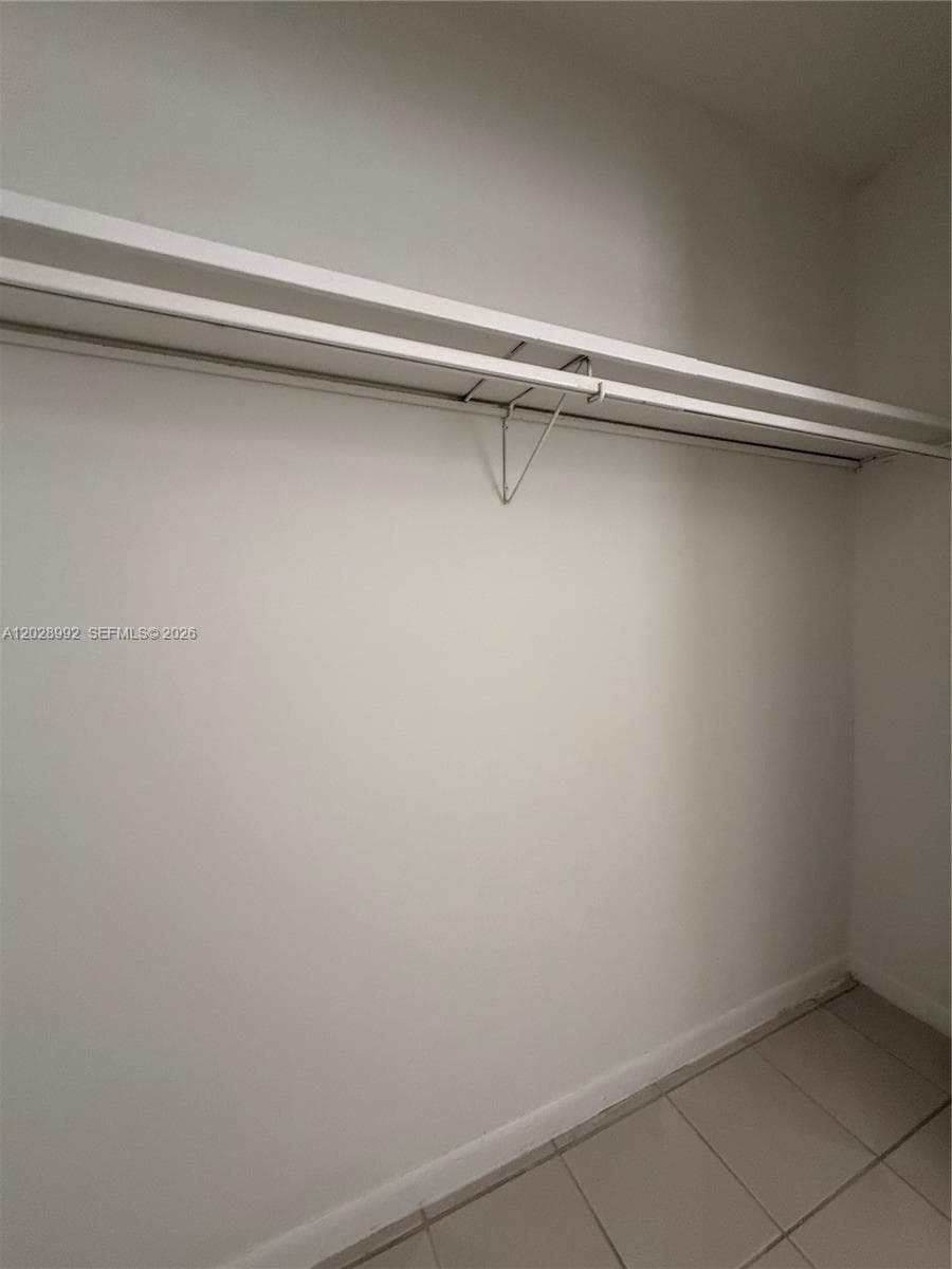 6820 W Flagler St # 407, Miami, FL 33144 — zdjęcie 5