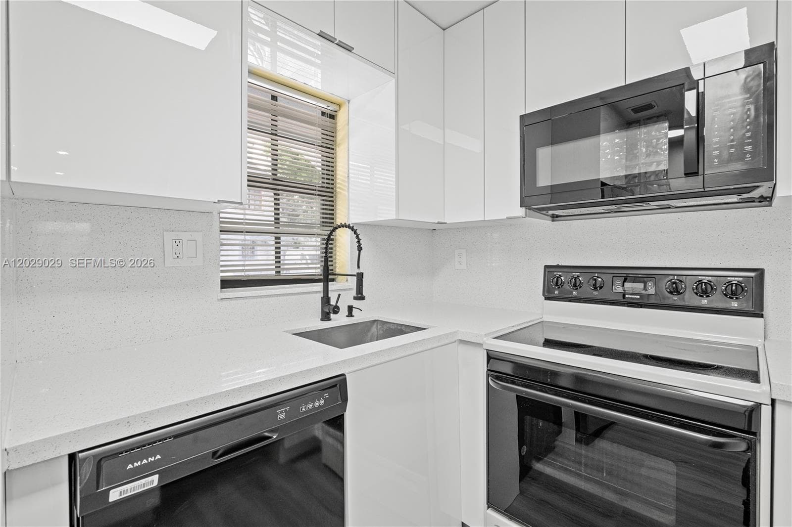 12035 SW 18th St # 9-48, Miami, FL 33175 — zdjęcie 5